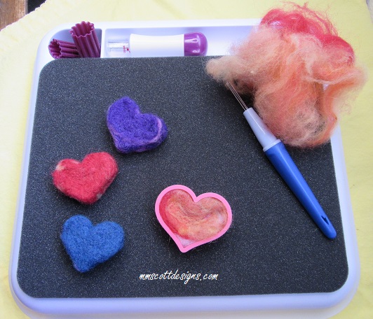 Felting workstation,Art blog,Art projects,Blogger,Celebrations, Handmade, craft projects, easy craft projects,Craft planner,
Felting,Needle felting,Creative lifestyle,fabric crafts,
