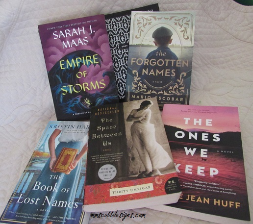 Blogger, Journal,Love books, love to read, book quotes, ,relax, selfcare,wellness,Book addict, book quotes, bookish life,